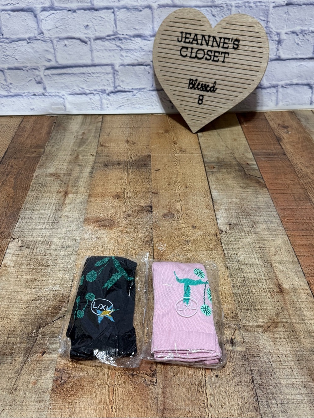 New 2 pair of women’s compression socks
